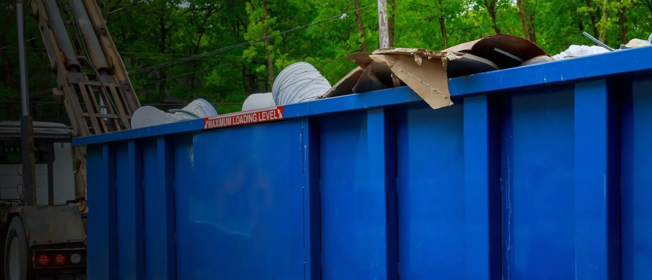 Mack's Junk Removal hero 1